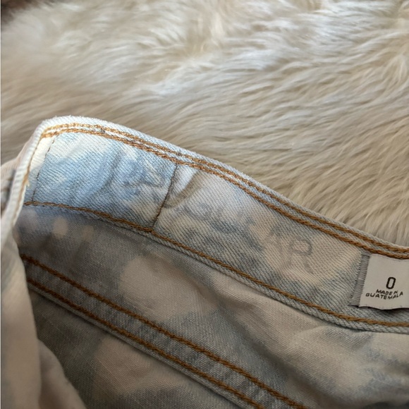 Hollister Women's Faded Blue Jean Shorts - Picture 7 of 10